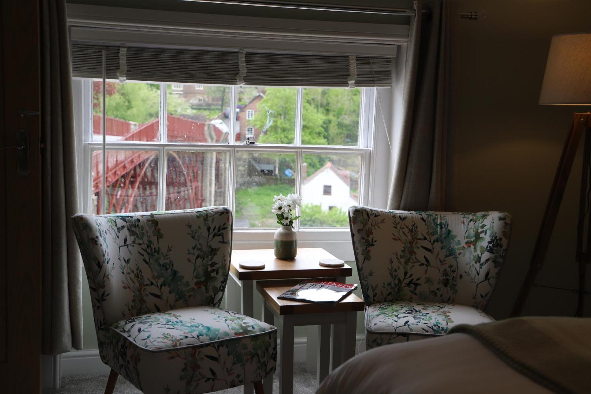 Bridgeside Rooms Ironbridge Bagian luar foto